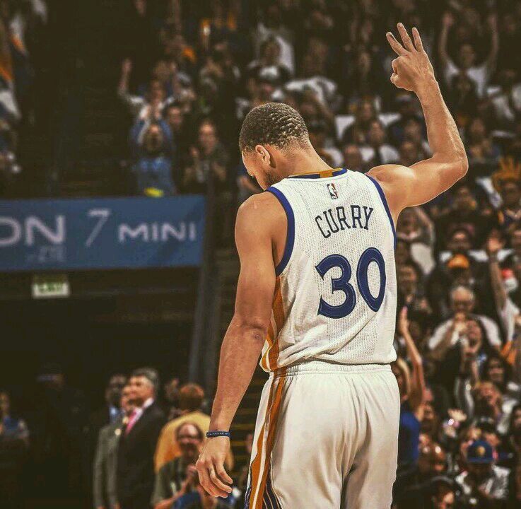 场比赛中展 场比赛中展