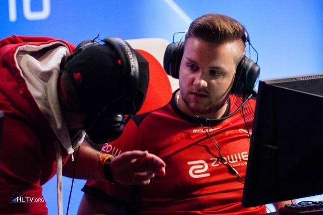 中保持状态 中保持状态