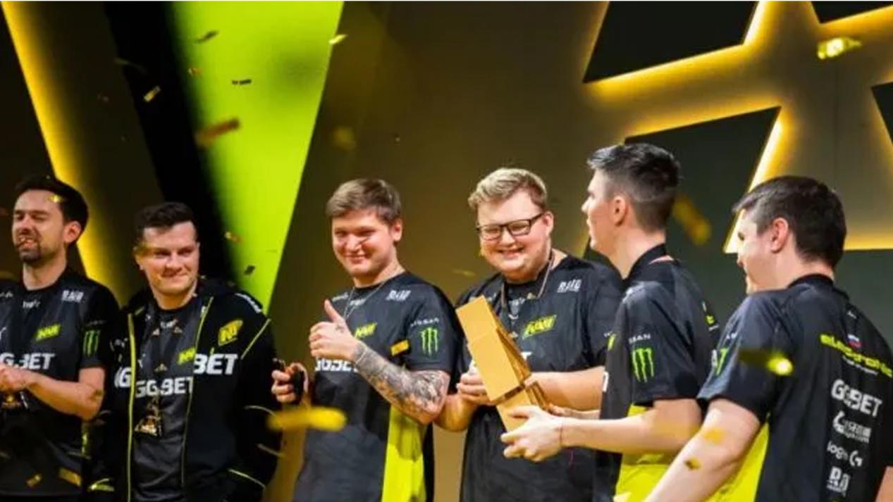 使他逐渐蜕 使他逐渐蜕