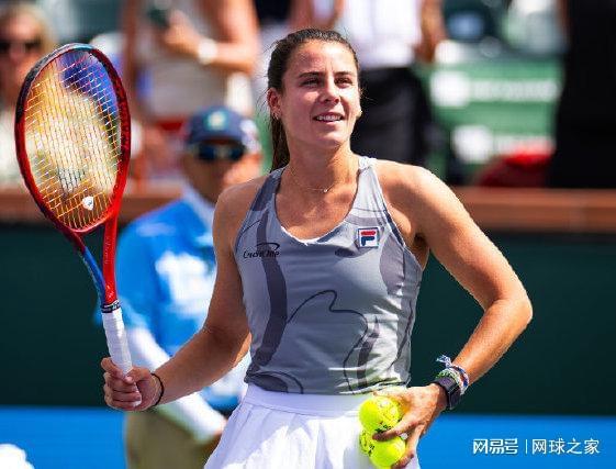 斌时体现出 斌时体现出